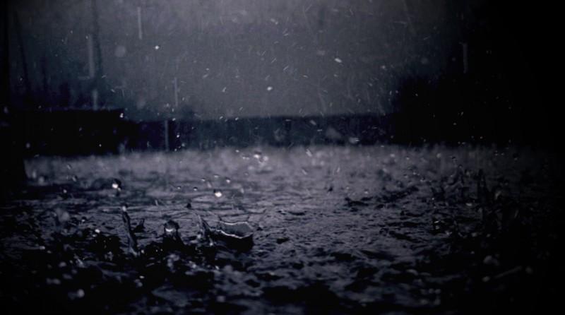 梦见下雨结冰