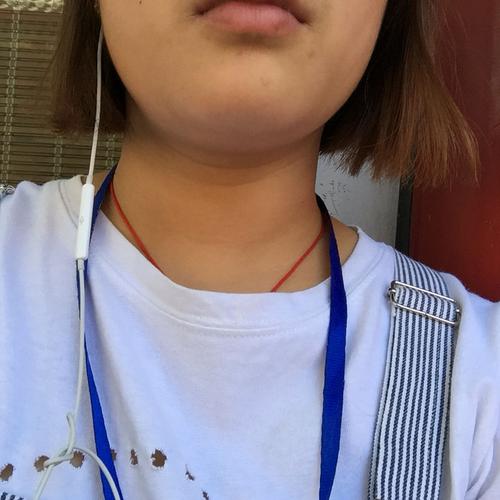 梦见自己的脖子又粗了