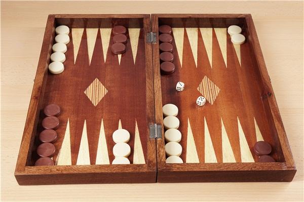 梦见西洋双陆棋预示什么