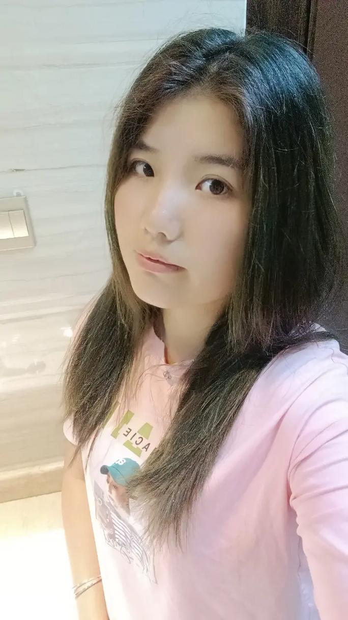 已婚女人梦见买面条,已婚女人梦见自己买化妆品是怎么回事