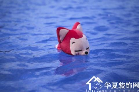 周公解梦:梦见游泳池都是蓝色水