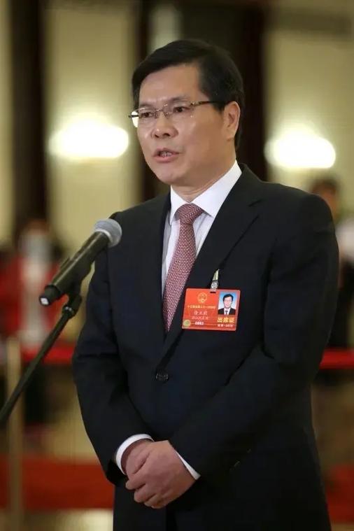 生活中特别正直的人面相