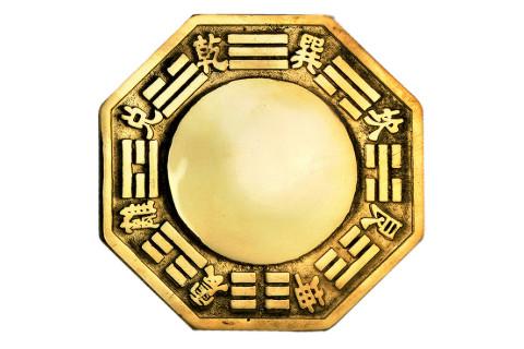 八卦镜能助你事业顺畅抵挡灾祸吗