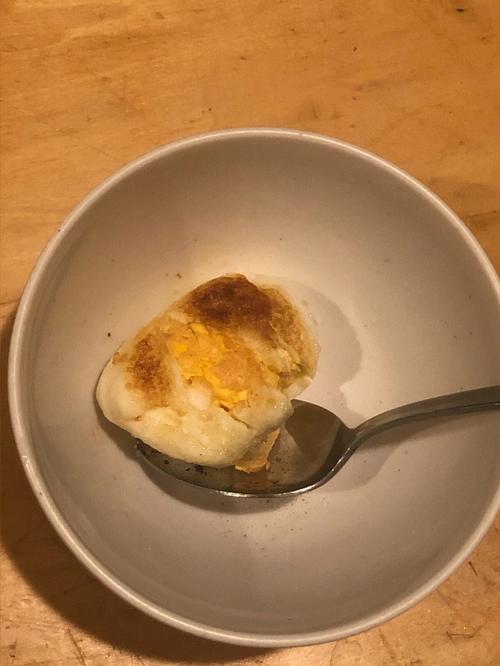 梦见煎鸡蛋煎不熟