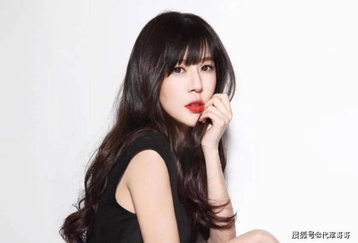 2021年农历五月三十出生的女孩命运