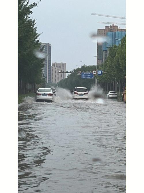 做梦梦见水把路淹了,到底是好还是坏