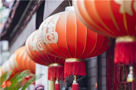 春节家里挂灯笼的风水