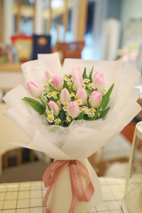 4月16日生日花语:野生郁金香