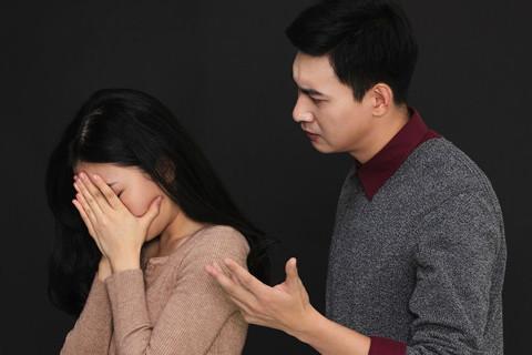 梦见自己离婚另嫁他人 已婚女人梦见嫁给别人
