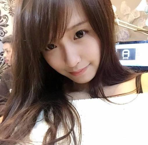 天煞孤星的女生长什么样