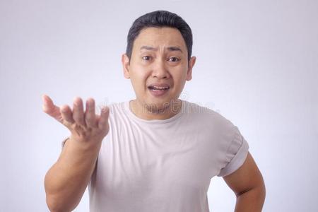 懦弱无能主见不足,无能的男人长啥样