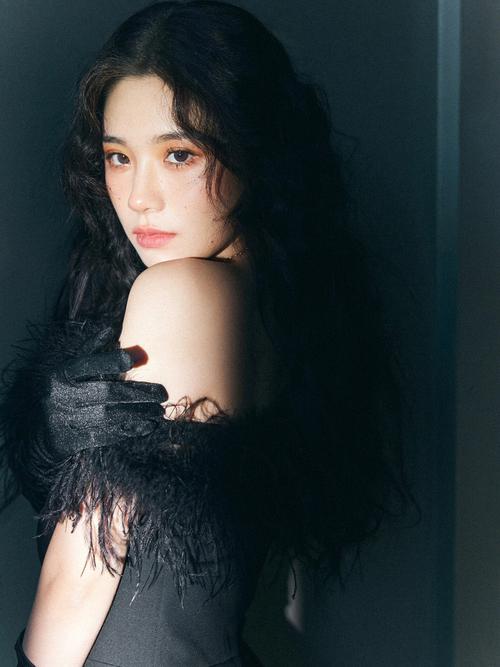 气质冷艳的生肖女