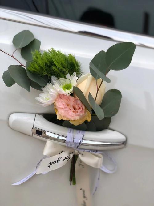 结婚婚车装饰 时代发展的进步