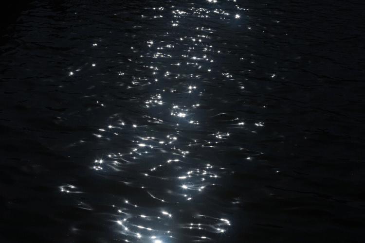 梦见水面上有涟漪