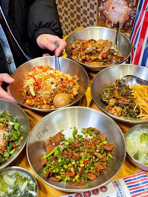 梦见吃饭打包,梦见打包饭菜
