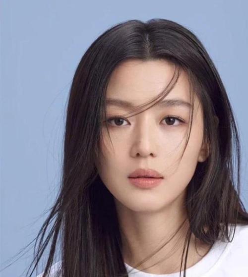 眉毛浓的女都很厉害