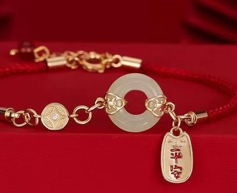 女士本命年戴什么饰品