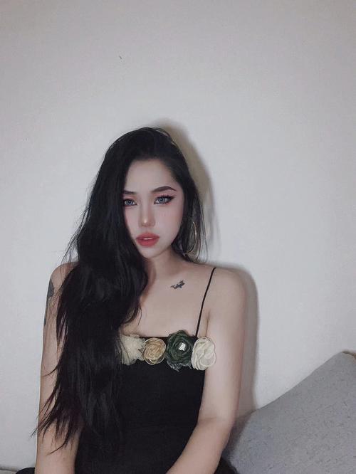 摩羯女独特的自拍风格