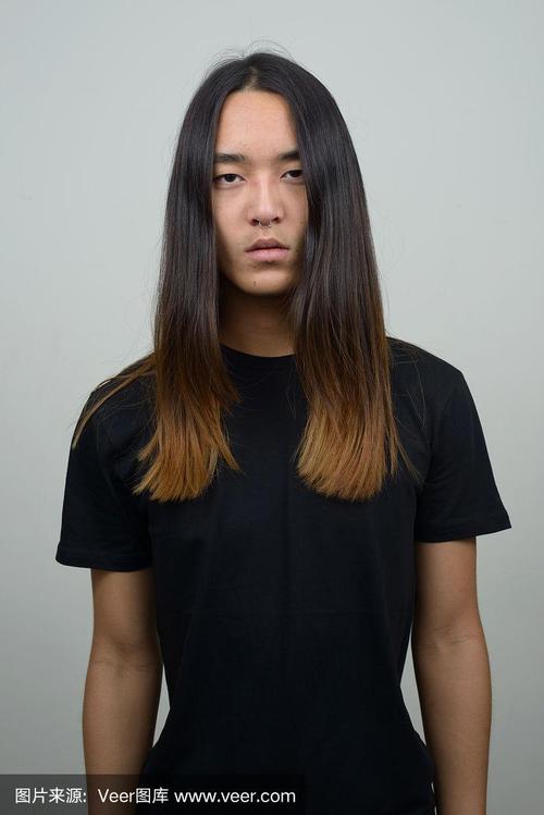 长头发的男人的财运怎么样呢