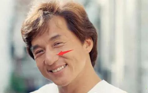 鼻子大的男人是否占有欲很强大呢