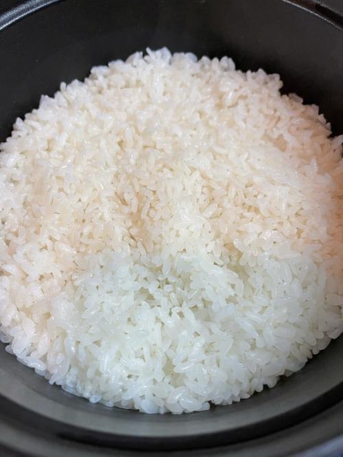 梦见一锅米饭