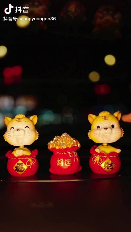 属鸡2022摆放什么发财,虎年适合供奉什么财神
