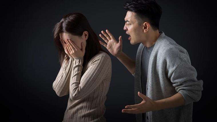 梦见和女人吵架有什么预兆