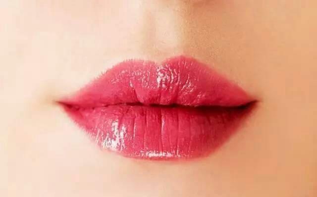 女人樱桃嘴的命运