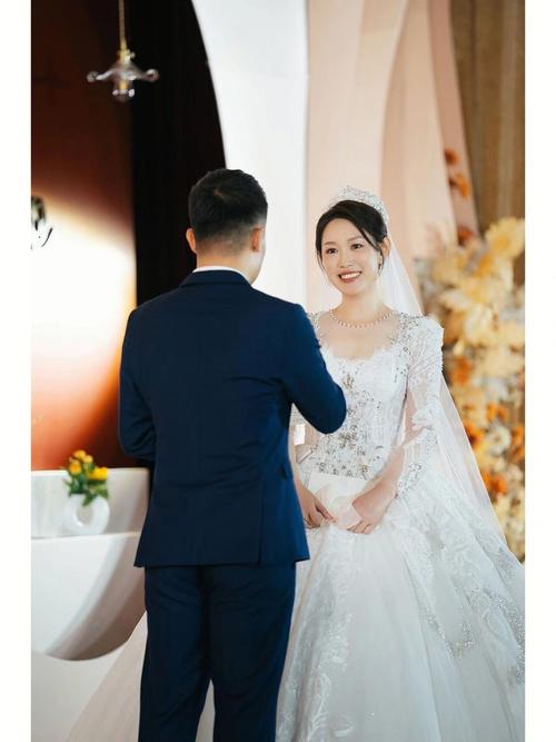 梦见新郎新娘是什么意思