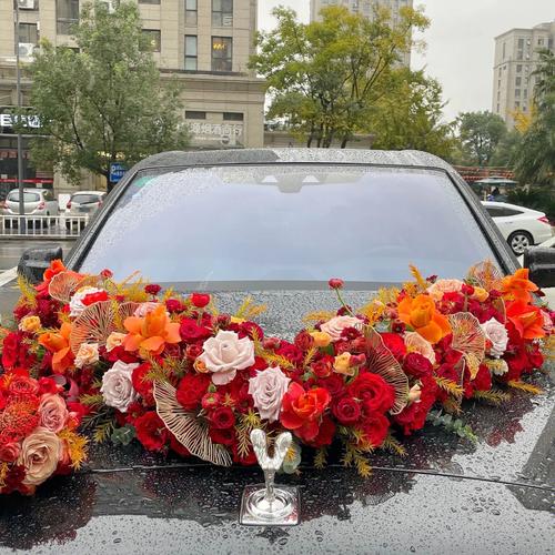 梦见开婚车