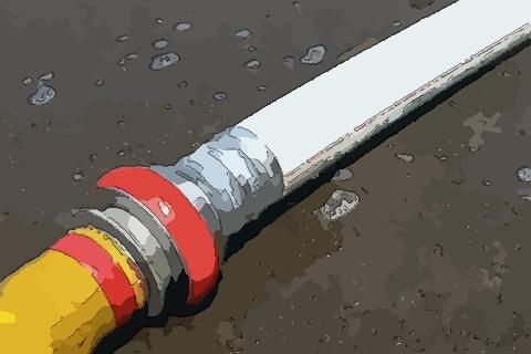 梦见水管