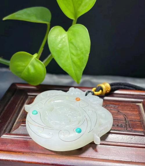 玉和人有缘的征兆