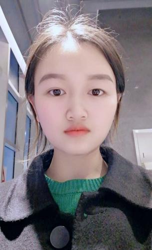 女人左眼大右眼小命运怎么样