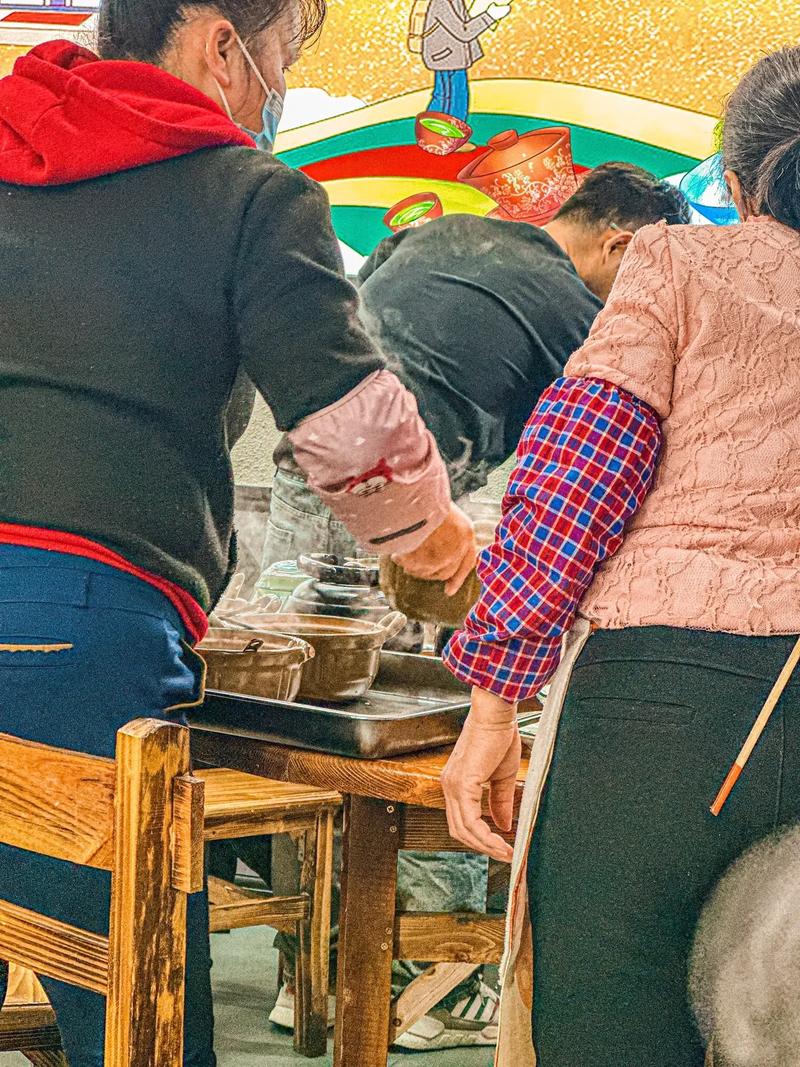 属鼠女和闺蜜煲电话粥都在聊什么
