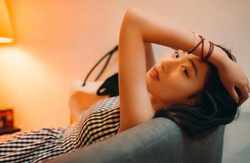 从八字看哪些女人易有婚外情