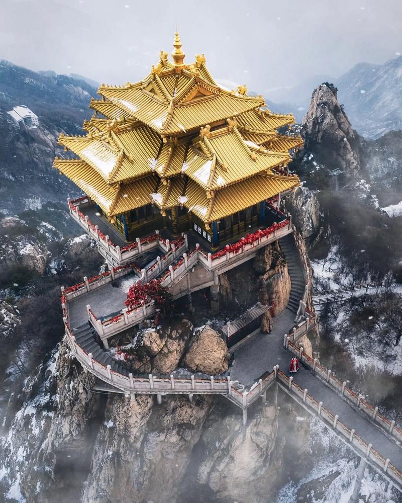 梦见高山上有寺庙代表什么