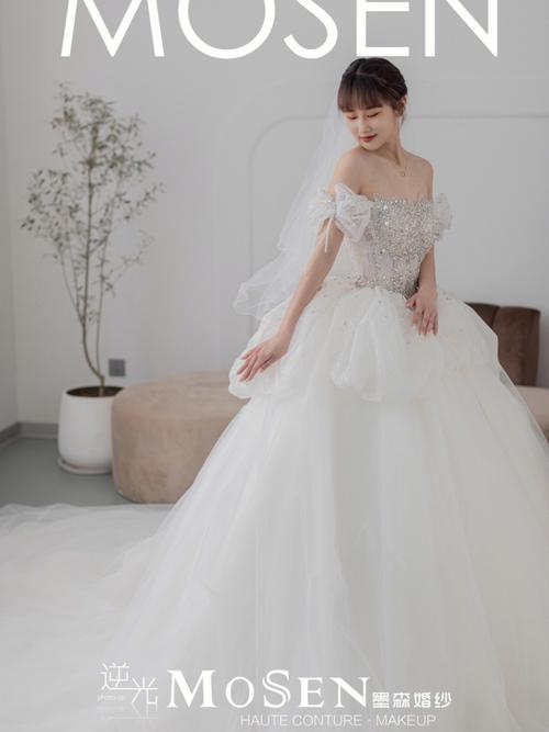 双子座最适合什么婚纱