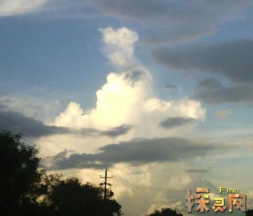 梦到天空出现奇景在动