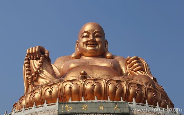 女人梦见佛祖对我笑,周公解梦梦见佛祖朝自己微笑
