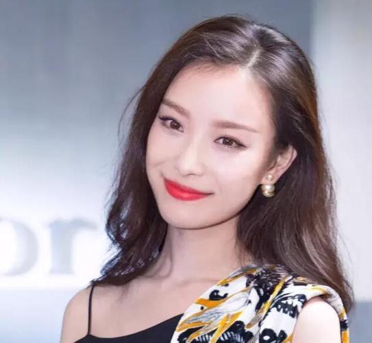 剑眉的女人性格如何