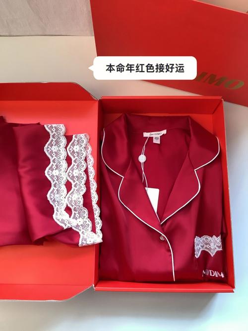 本命年能送红色背包吗,属牛本命年如何转运