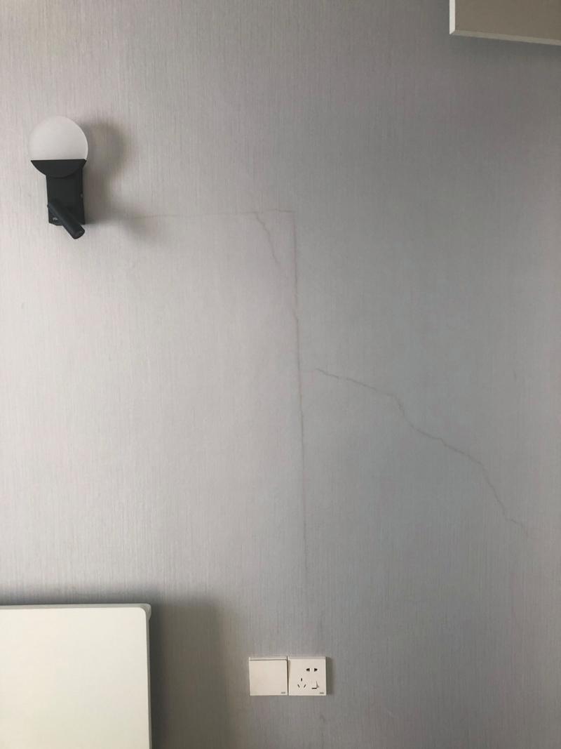 客厅墙有裂缝对风水有影响吗