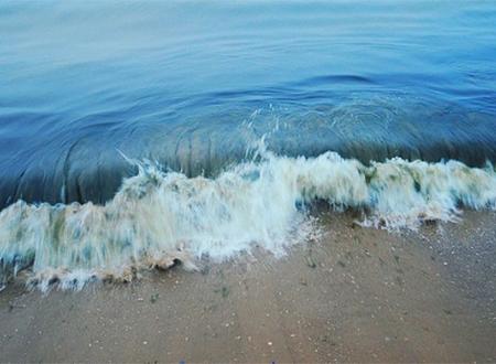 梦见海水涌上来