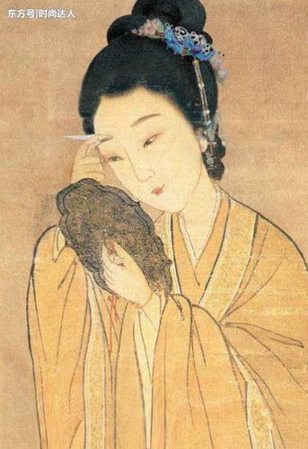 梦见描眉