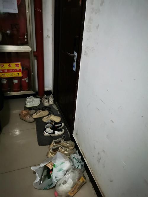 门口放什么能克邻居
