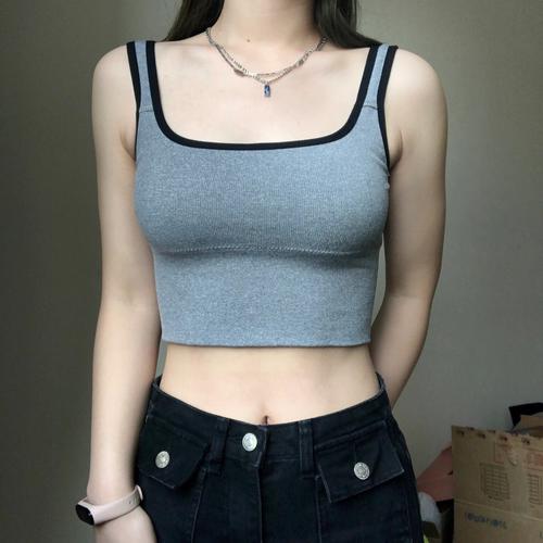 双子女不穿bra出门是种什么体验