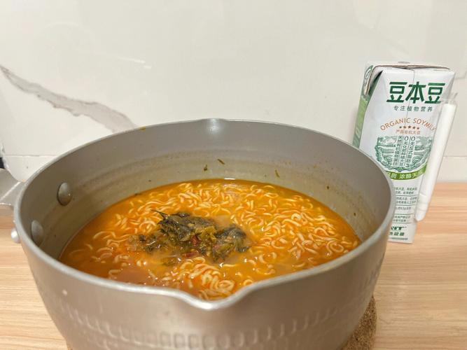 梦到吃方便面是什么意思