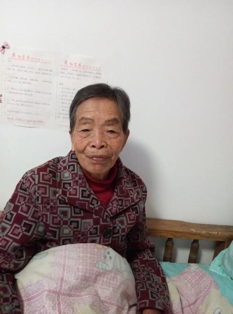 梦见同父(母)异母(父)兄弟姐妹