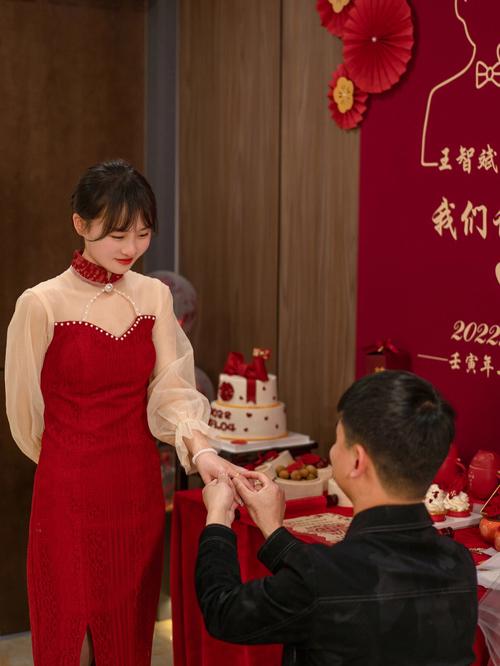 2020年十月属虎人适合订婚吗,哪天订婚?
