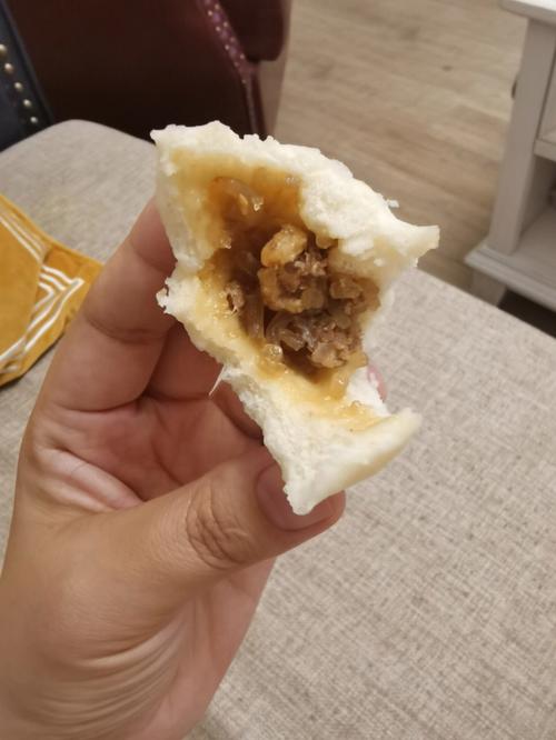 梦见自己包包子捏不住预示着什么